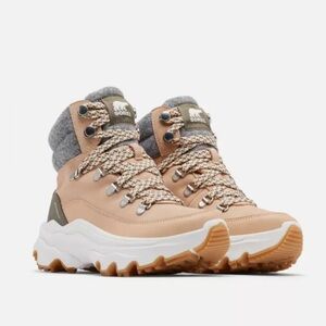 NWT Sorel Kinetic Breakthru Conquest Waterproof Bootie